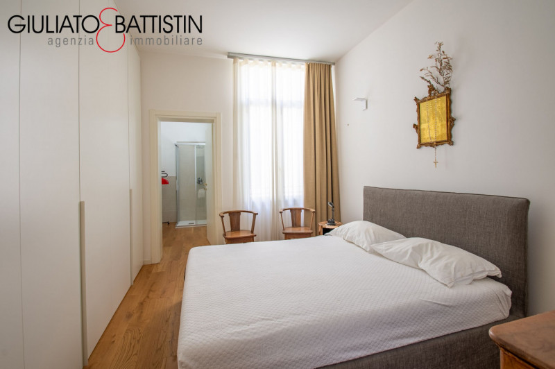 VICENZA: nel cuore del centro storico di Vicenza, all'interno di una prestigiosa e recente ristru...