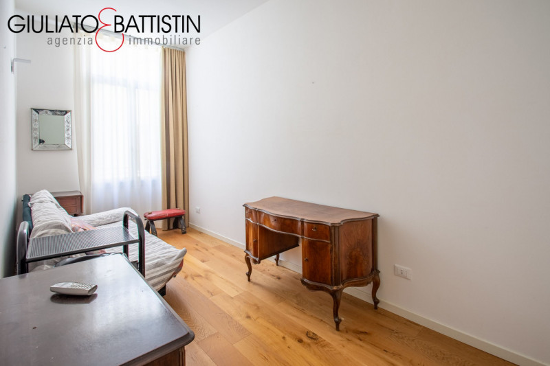 VICENZA: nel cuore del centro storico di Vicenza, all'interno di una prestigiosa e recente ristru...