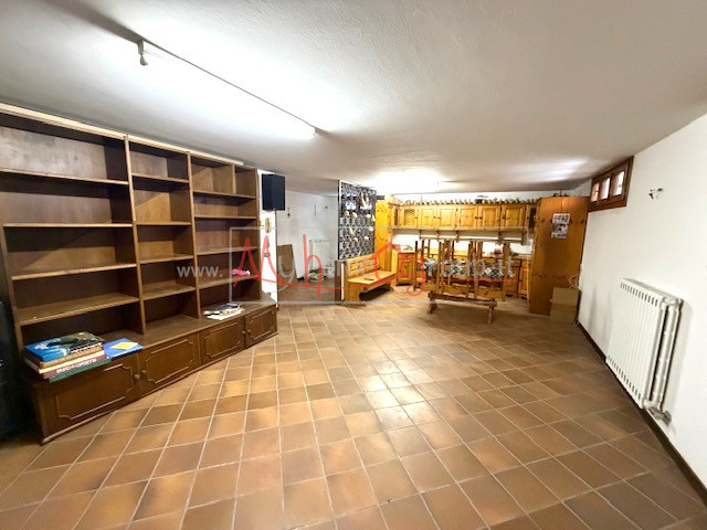 SELVAZZANO - (Rif. V298-s) - Scoprite questa incantevole porzione di bifamiliare situata nel cuor...
