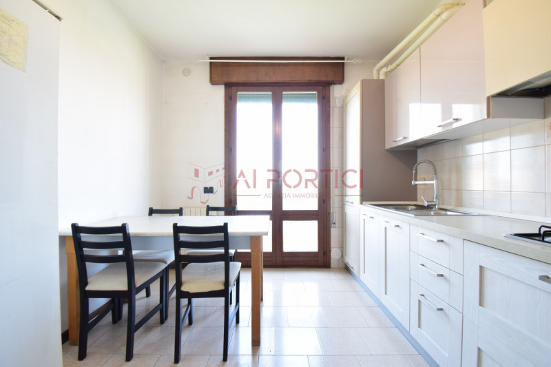 CAMPONOGARA - APPARTAMENTO a pochi passi dal centro del paese, ubicato al secondo e ultimo piano....