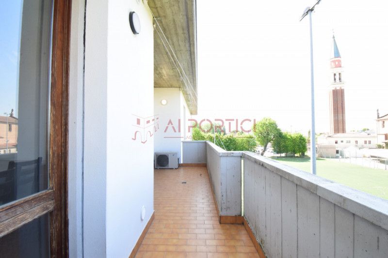 CAMPONOGARA - APPARTAMENTO a pochi passi dal centro del paese, ubicato al secondo e ultimo piano....