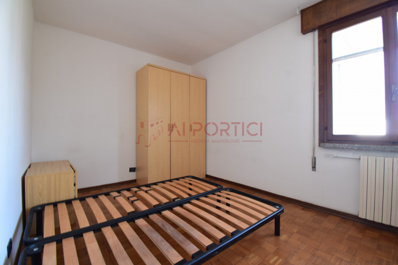 CAMPONOGARA - APPARTAMENTO a pochi passi dal centro del paese, ubicato al secondo e ultimo piano....