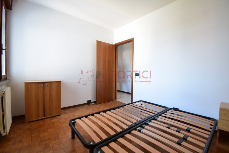 CAMPONOGARA - APPARTAMENTO a pochi passi dal centro del paese, ubicato al secondo e ultimo piano....