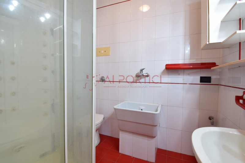 CAMPONOGARA - APPARTAMENTO a pochi passi dal centro del paese, ubicato al secondo e ultimo piano....