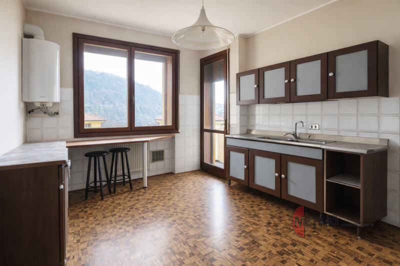 Scoprite questo affascinante appartamento Bicamere di circa 100 mq, situato nel cuore della tranq...