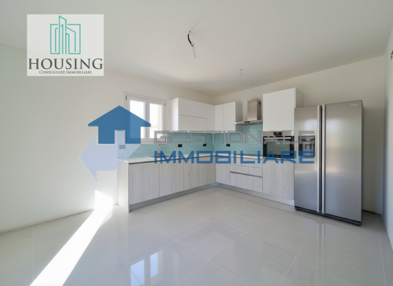 Proponiamo attico in un condominio ristrutturato a nuovo.
Ad Abano Terme, zona Sacro Cuore, l'uni...