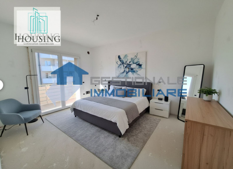 Proponiamo attico in un condominio ristrutturato a nuovo.
Ad Abano Terme, zona Sacro Cuore, l'uni...