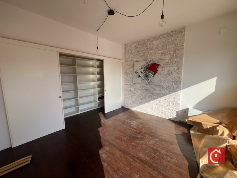 Negozio di c.a 70 mq con bellissime vetrine fronte statale Romea!
In posizione invidiabile, ben i...