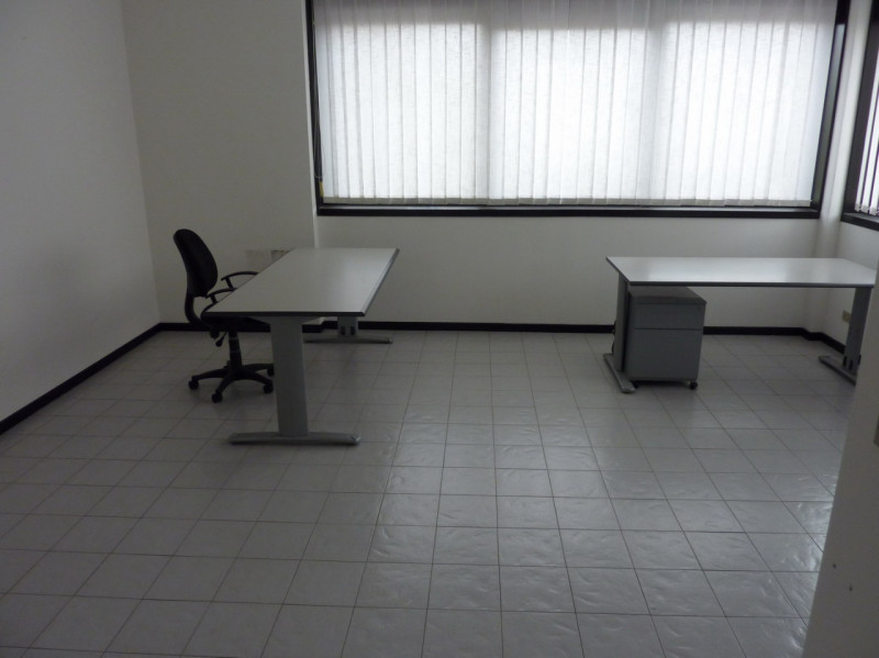 A Carità  di Villorba (TV), piazza Aldo Moro, proponiamo in AFFITTO ufficio di 57 metri quadrati ...