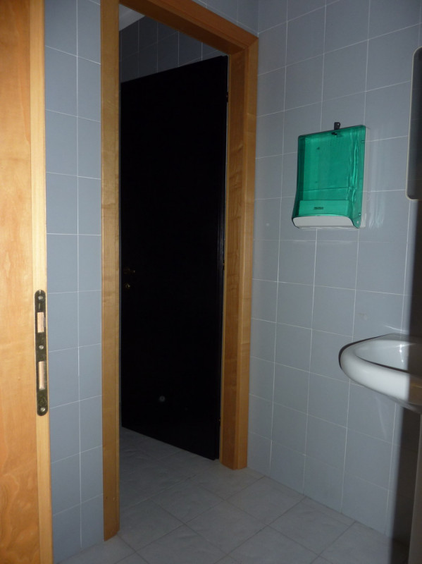 A Carità  di Villorba (TV), piazza Aldo Moro, proponiamo in AFFITTO ufficio di 57 metri quadrati ...