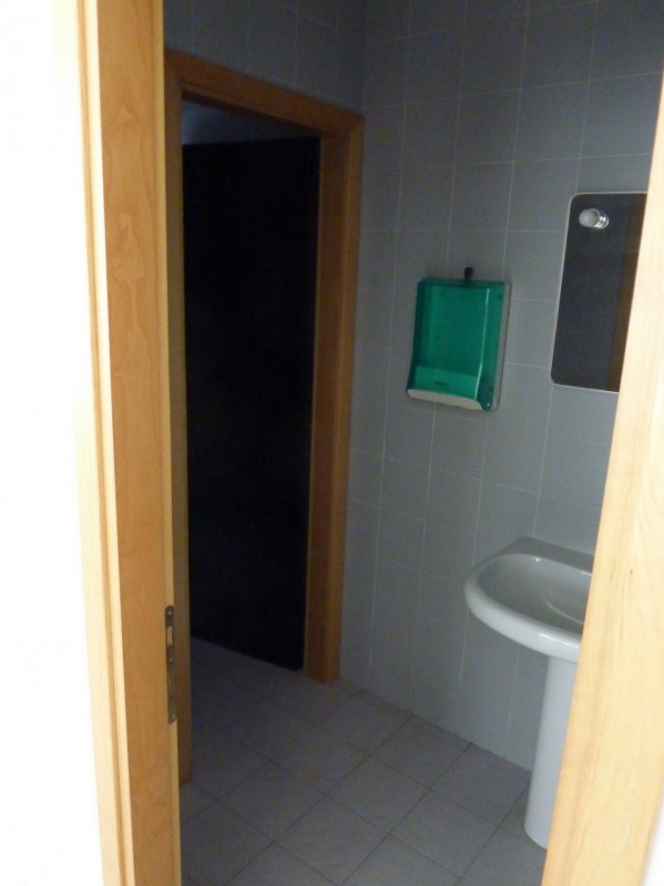 A Carità  di Villorba (TV), piazza Aldo Moro, proponiamo in AFFITTO ufficio di 57 metri quadrati ...