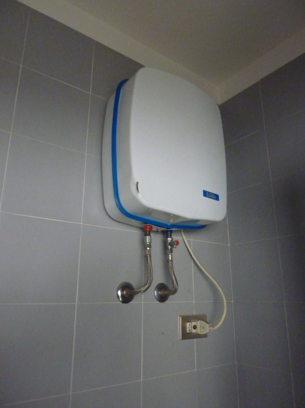 A Carità  di Villorba (TV), piazza Aldo Moro, proponiamo in AFFITTO ufficio di 57 metri quadrati ...