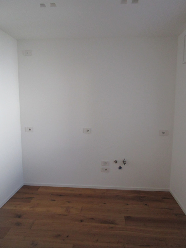 Proponiamo in vendita una splendida casa singola terratetto di circa 160 mq situata nel cuore del...