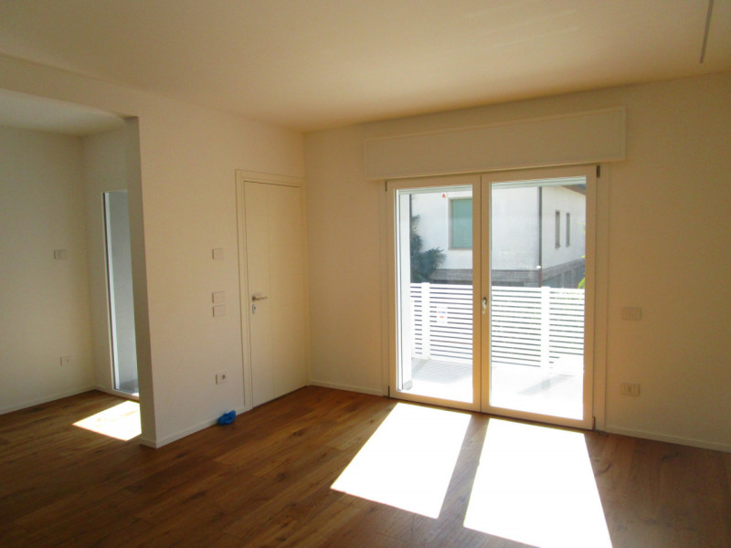 Proponiamo in vendita una splendida casa singola terratetto di circa 160 mq situata nel cuore del...