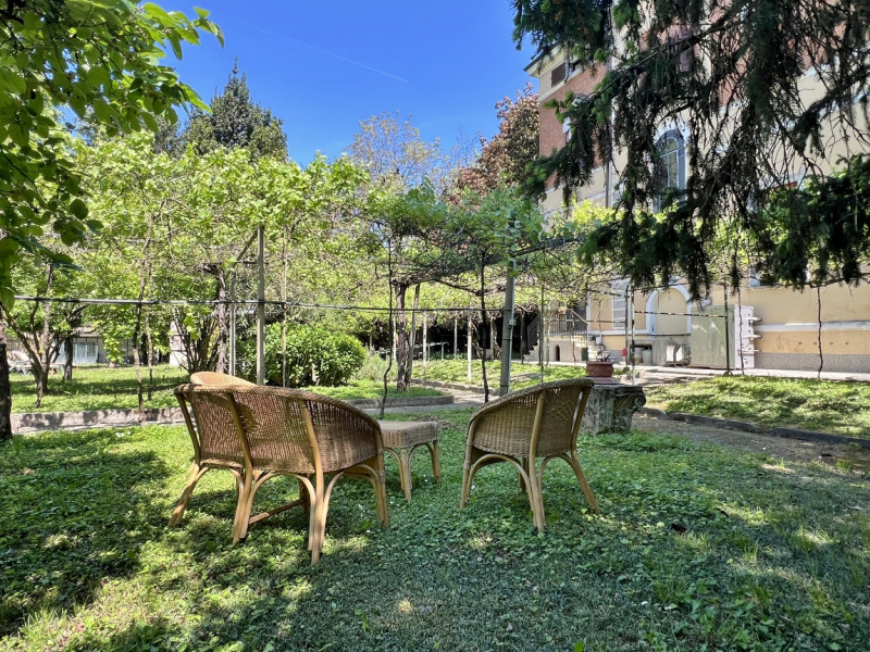 MERAVIGLIOSA VILLA LIBERTY DEL 1914 CON STUPENDO PARCO SECOLARE A VICENZA - Rif. 8376 - Euro 1.49...