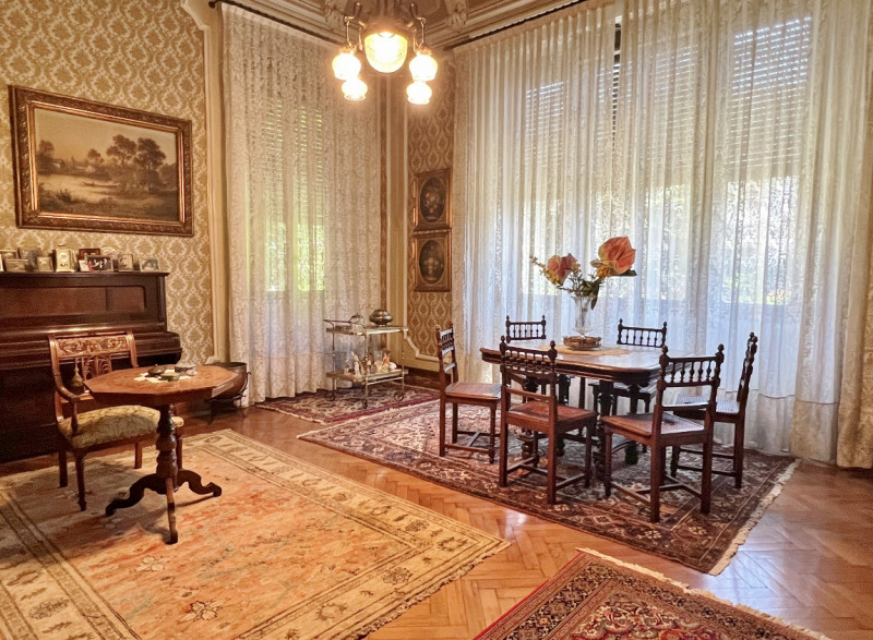 MERAVIGLIOSA VILLA LIBERTY DEL 1914 CON STUPENDO PARCO SECOLARE A VICENZA - Rif. 8376 - Euro 1.49...