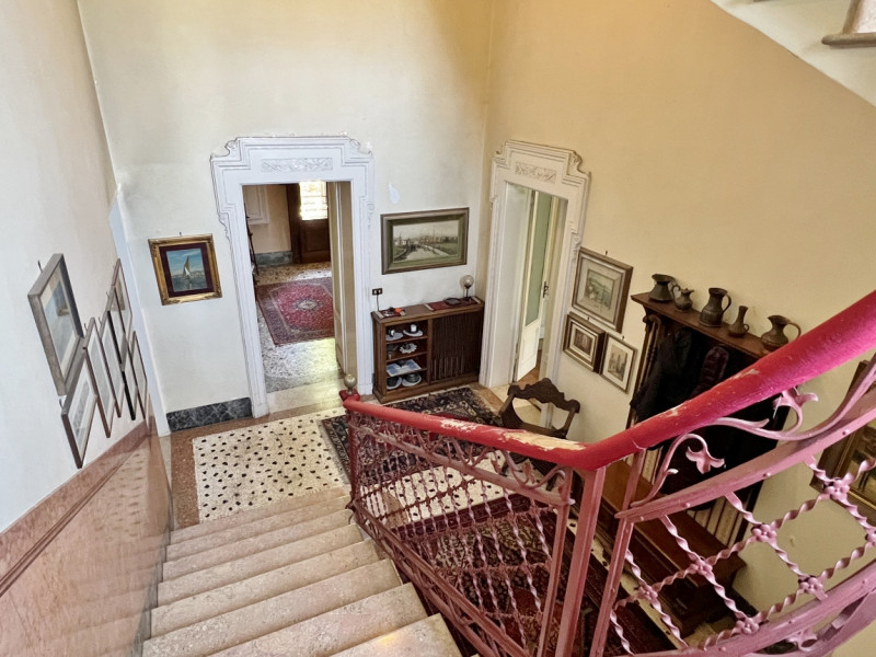 MERAVIGLIOSA VILLA LIBERTY DEL 1914 CON STUPENDO PARCO SECOLARE A VICENZA - Rif. 8376 - Euro 1.49...
