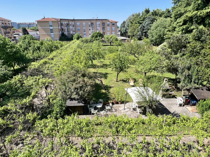 MERAVIGLIOSA VILLA LIBERTY DEL 1914 CON STUPENDO PARCO SECOLARE A VICENZA - Rif. 8376 - Euro 1.49...