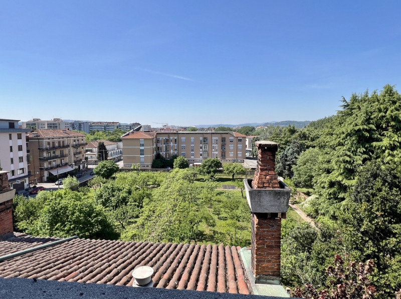 MERAVIGLIOSA VILLA LIBERTY DEL 1914 CON STUPENDO PARCO SECOLARE A VICENZA - Rif. 8376 - Euro 1.49...
