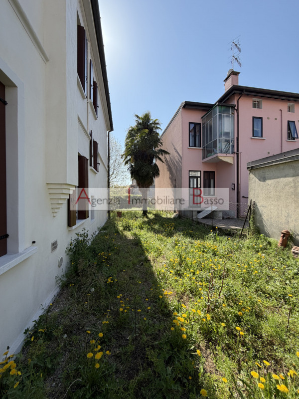 PADOVA – PORTA PORTELLO. In una delle zone più caratteristiche della città proponiamo in esclusiv...