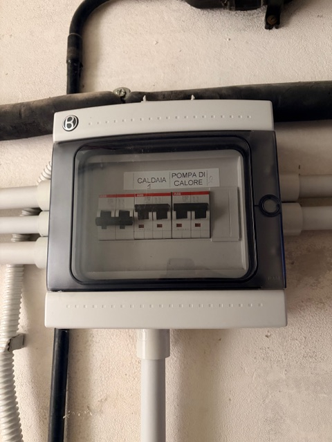 nel ricercato quartiere di Don Bosco-Mandria porzione di bifamiliare che è stata oggetto di 
supe...