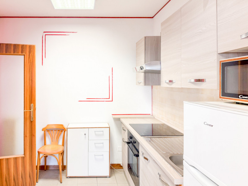 (PER INFO VITTORIO 3517343301)In contesto residenziale tranquillo e ben curato, proponiamo in ven...