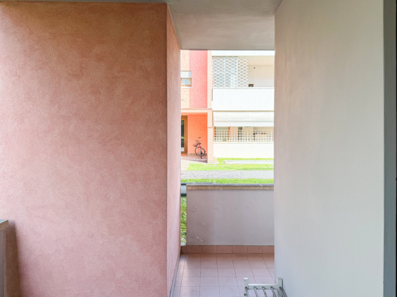 (PER INFO VITTORIO 3517343301)In contesto residenziale tranquillo e ben curato, proponiamo in ven...