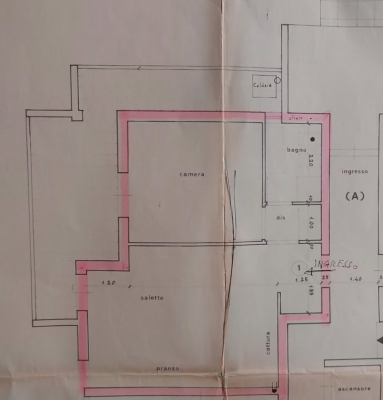 (PER INFO VITTORIO 3517343301)In contesto residenziale tranquillo e ben curato, proponiamo in ven...