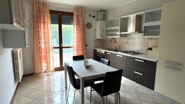 VILLAGA, Belvedere: Interessante appartamento al p. terra di mq 60 con ingresso privato, ampia zo...