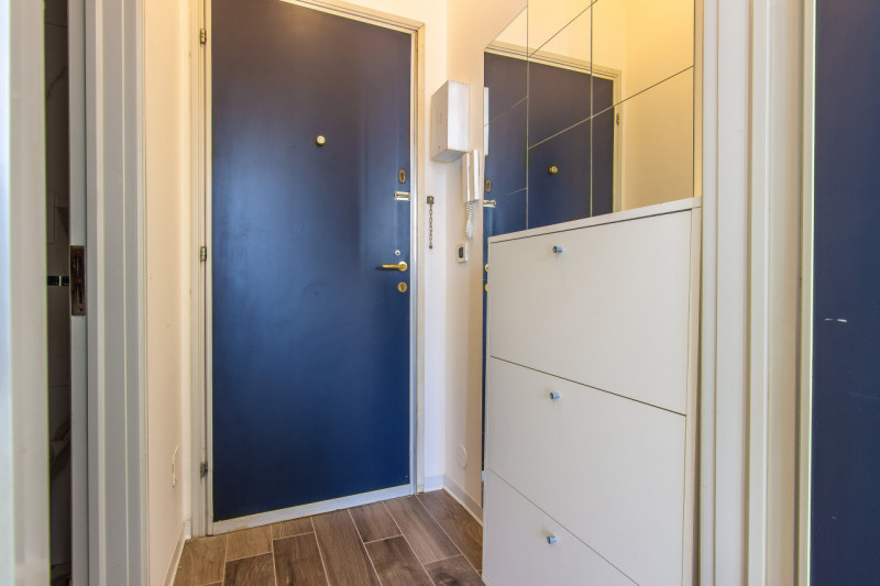 In via Ognissanti a due passi dalle principali Università di Padova e adiacente ai principali ser...