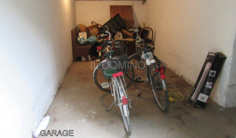 Disponibile da subito appartamento in quartiere Sacra Famiglia, a pochi passi dalle mura del cent...