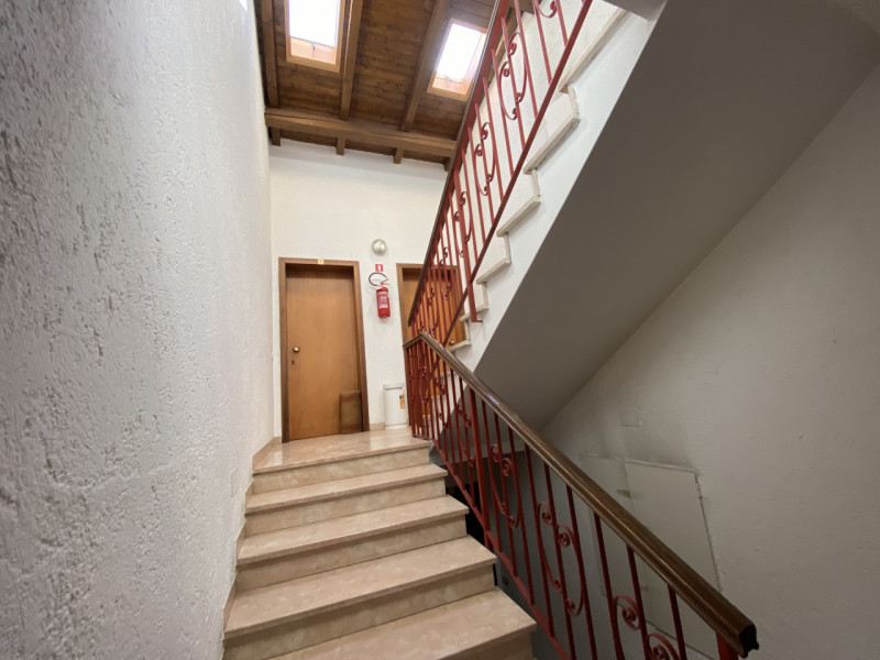 Asiago - Gallio Situato a pochi passi dal vivace centro di Gallio, questo appartamento rappresent...