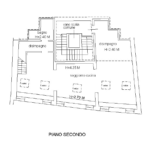 In una via del centro di Monselice, proponiamo in vendita uno spettacolare attico duplex, che rap...