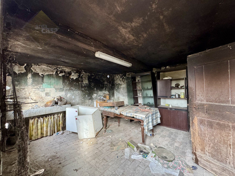 Proponiamo in vendita una rara opportunità per chi desidera investire nell’autenticità della camp...