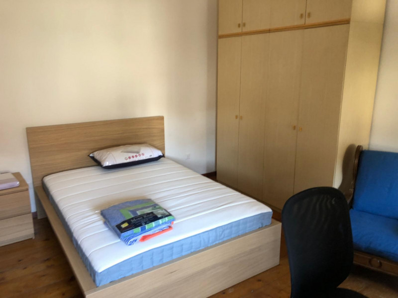 Zona Ospedale centrale affittasi dal 1 Maggio 2026 solo a referenziatissimi porzione di testa di ...