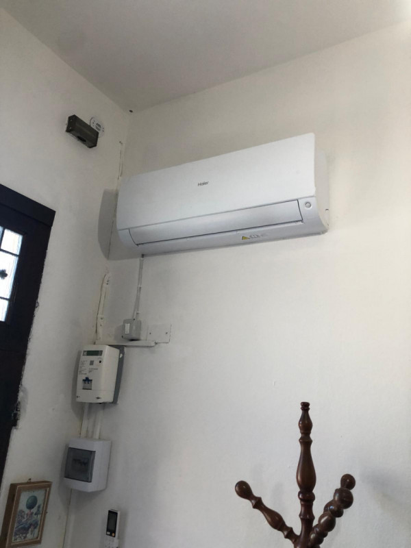 Zona Ospedale centrale affittasi dal 1 Maggio 2026 solo a referenziatissimi porzione di testa di ...