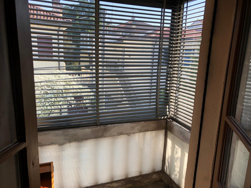 Zona Ospedale centrale affittasi dal 1 Maggio 2026 solo a referenziatissimi porzione di testa di ...