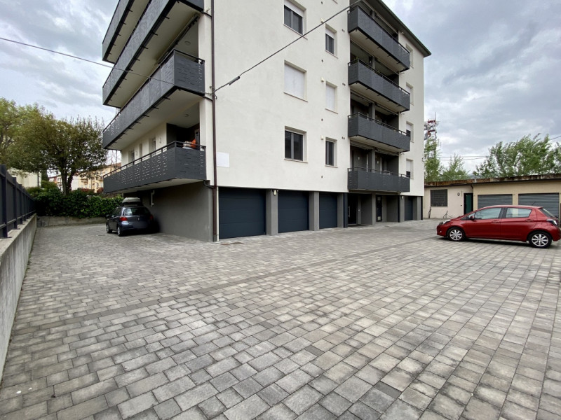 In un tranquillo quartiere residenziale di San Pio X, particolarmente apprezzato per la sua comod...