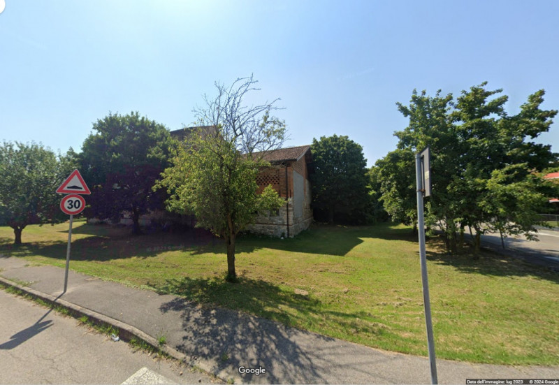 ROVOLON - Bastia
In una posizione residenziale privilegiata, a pochi minuti dalle principali arte...