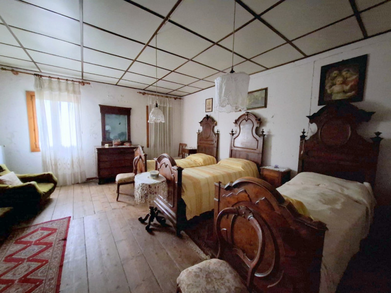 ROVOLON - Bastia
In una posizione residenziale privilegiata, a pochi minuti dalle principali arte...