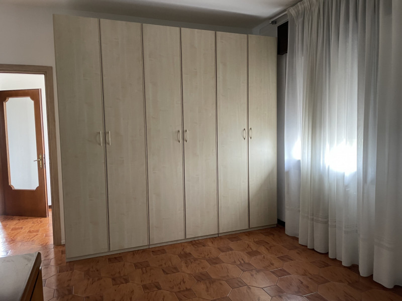 A S.Angelo di Piove di Sacco lungo via Padana proponiamo in affitto una spaziosa stanza di 22 mq ...