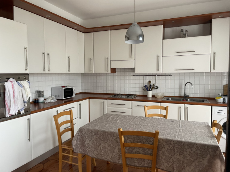 A S.Angelo di Piove di Sacco lungo via Padana proponiamo in affitto una spaziosa stanza di 22 mq ...