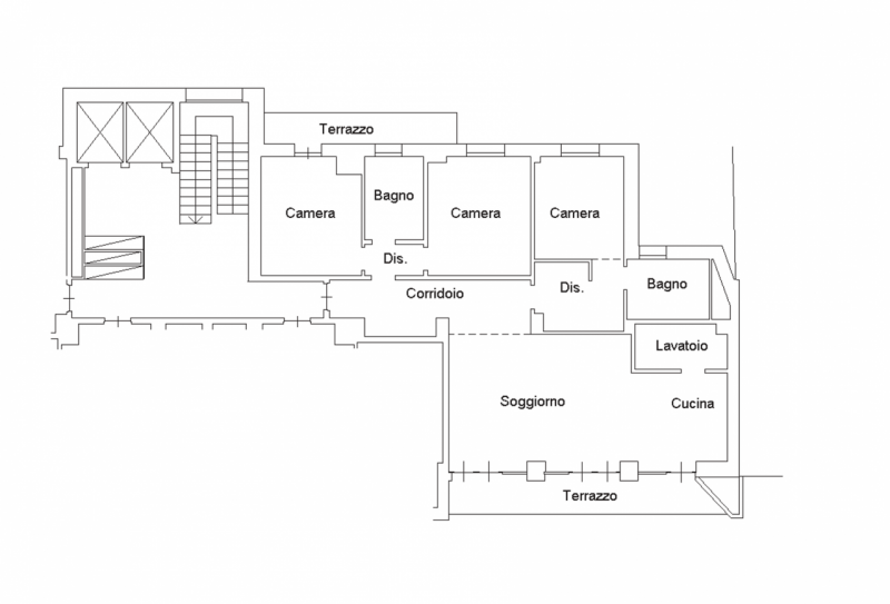 Nel cuore della città, a pochi passi da Piazza Castello e dalla stazione, si inserisce una soluzi...