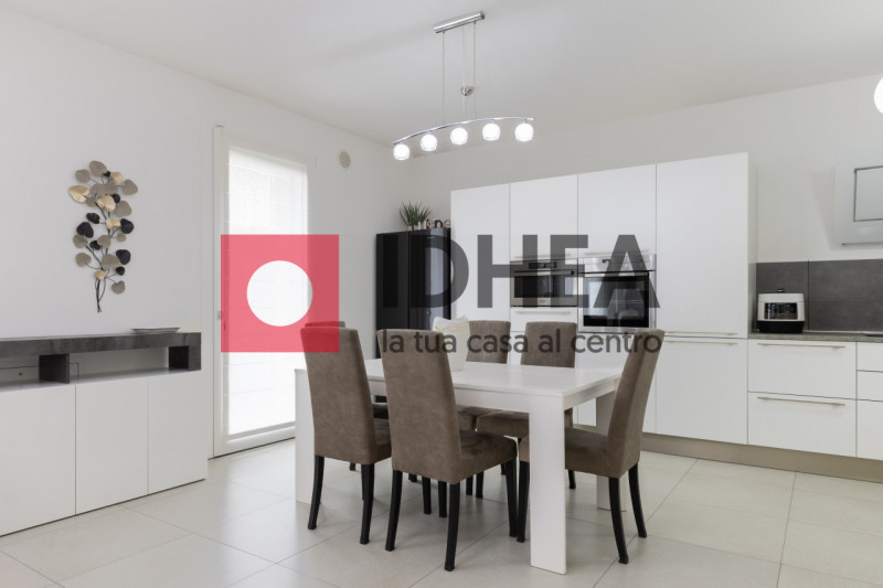 LOVADINA - SPRESIANO

""" RIFERIMENTO FGS7 """

Visita il nostro sito https://idhea.it/ per ulter...