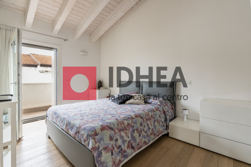 LOVADINA - SPRESIANO

""" RIFERIMENTO FGS7 """

Visita il nostro sito https://idhea.it/ per ulter...