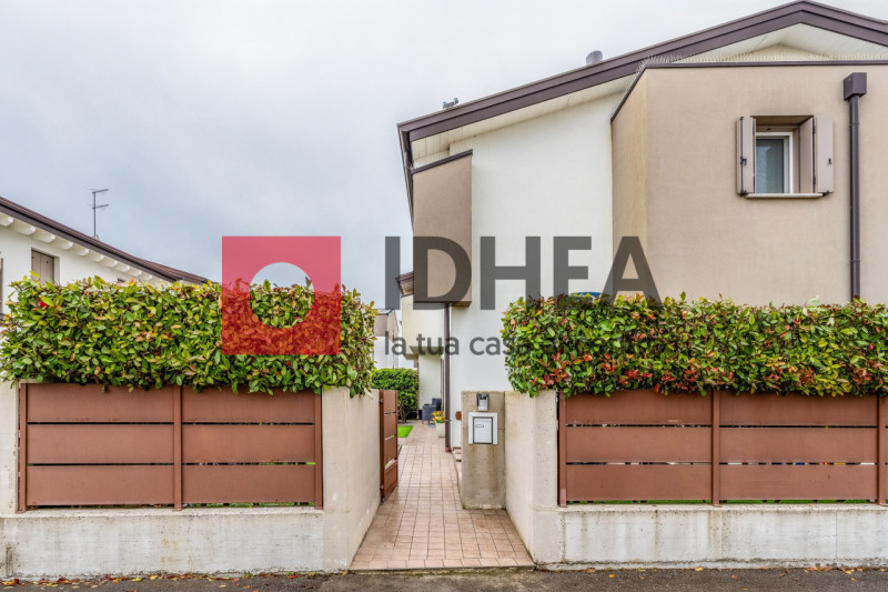 LOVADINA - SPRESIANO

""" RIFERIMENTO FGS7 """

Visita il nostro sito https://idhea.it/ per ulter...
