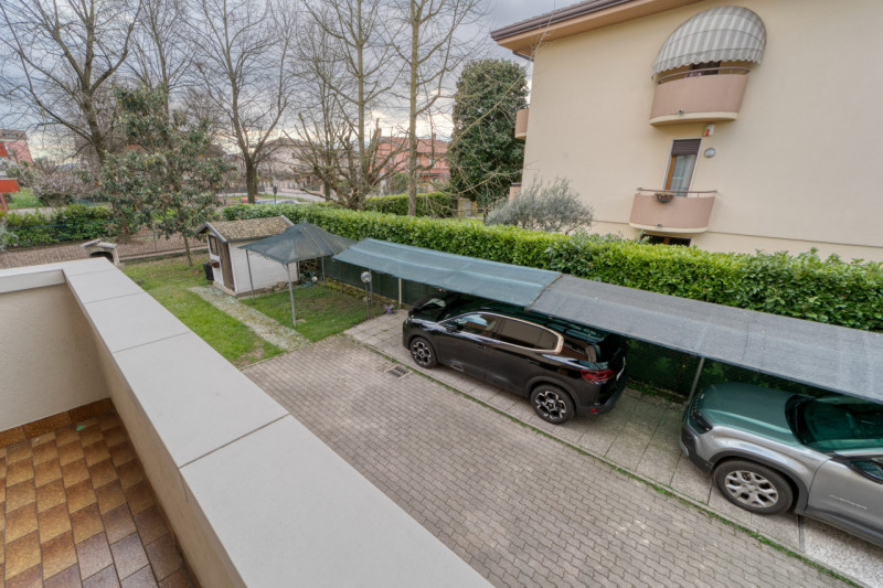 Se cerchi un appartamento comodo, perfetto per la famiglia e vicino ai principali servizi, questa...