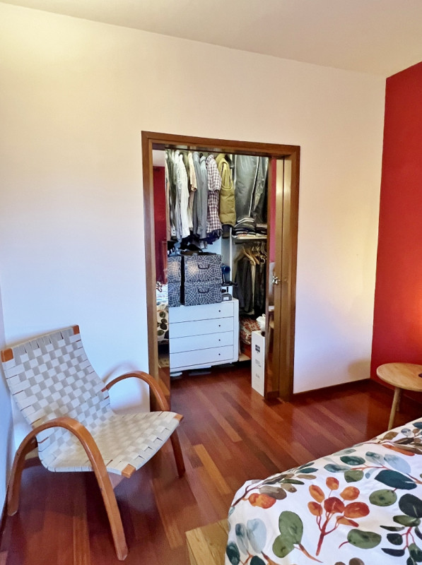 BRESSANVIDO - LOCALITA' POIANELLA: AMPIO MINI CON TAVERNA E GIARDINO ESCLUSIVO - RIF.8379
Scopri ...