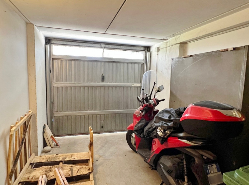 BRESSANVIDO - LOCALITA' POIANELLA: AMPIO MINI CON TAVERNA E GIARDINO ESCLUSIVO - RIF.8379
Scopri ...