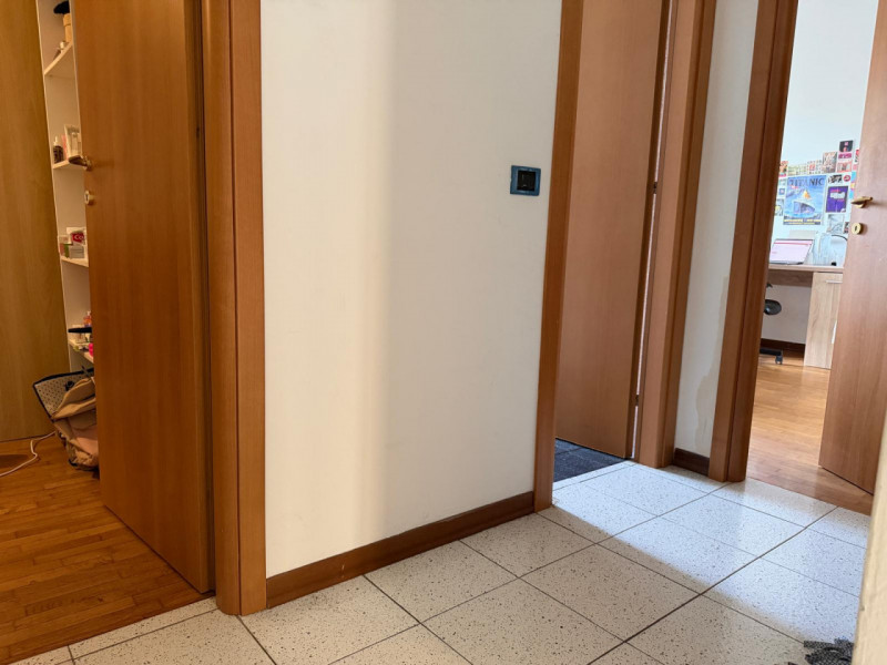 Rif. PDSP  per info Marilena m. 327 7153302

In zona San Paolo, in posizione strategica e ben ser...